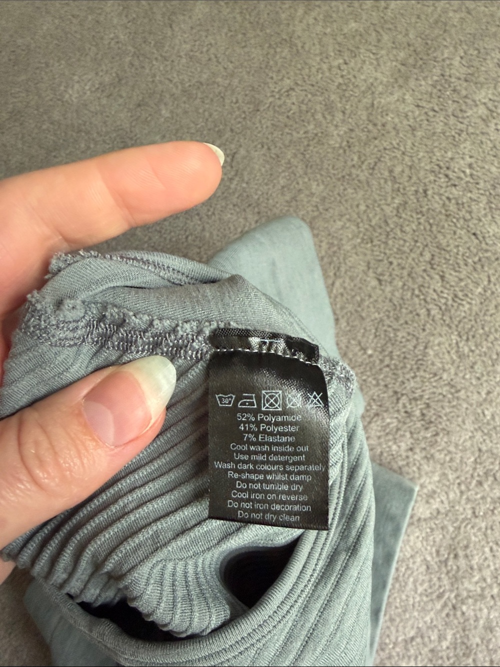 Alphalete Cropped Ribbed Top - Picture 3 of 4